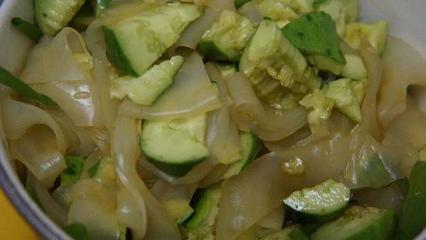 关于拍黄瓜等简单食品制售行为,官方出手了